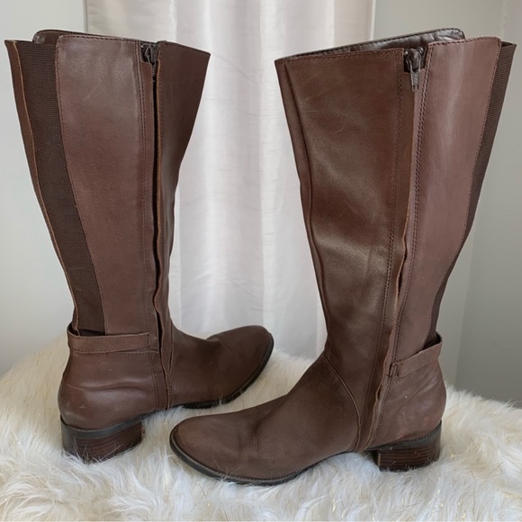 St. John's Bay Shoes - St. John’s Bay 🛩 brown leather boots size 10M